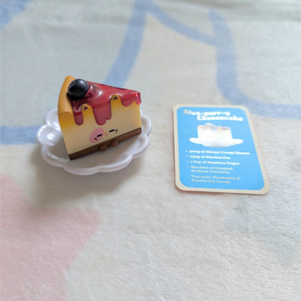 Mighty Jaxx Nyan-Licious! by Nyammy Treats Cheesecake Figure